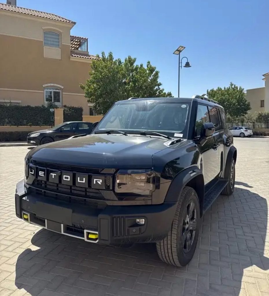 إيجار سيارات جيتور T2 في مصر بالسائق